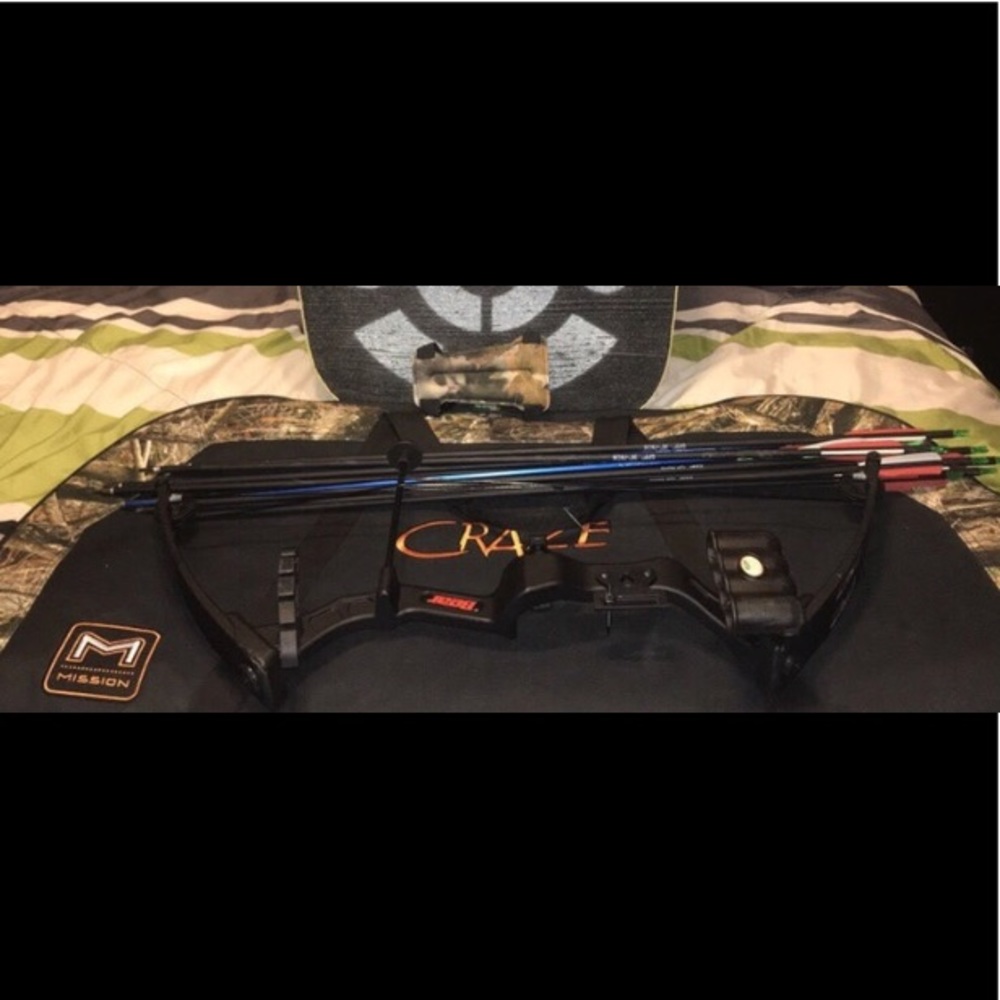 Bear youth bow and arrow